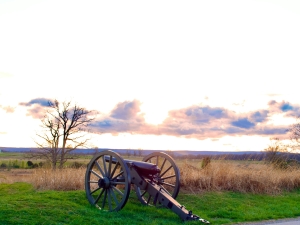 john-kostyk-MwFLo2tBoeM-unsplash image of Civil War era cannon in Gettysburg, Pennsylvania