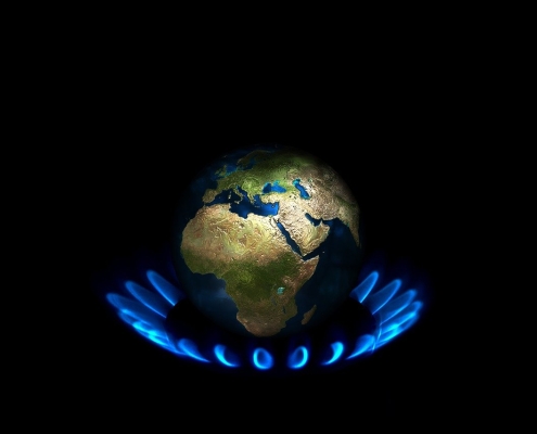 gas-7308559_1280 (1) globe resting on a gas burner; Chile - an emerging energy market; year in review - 2024